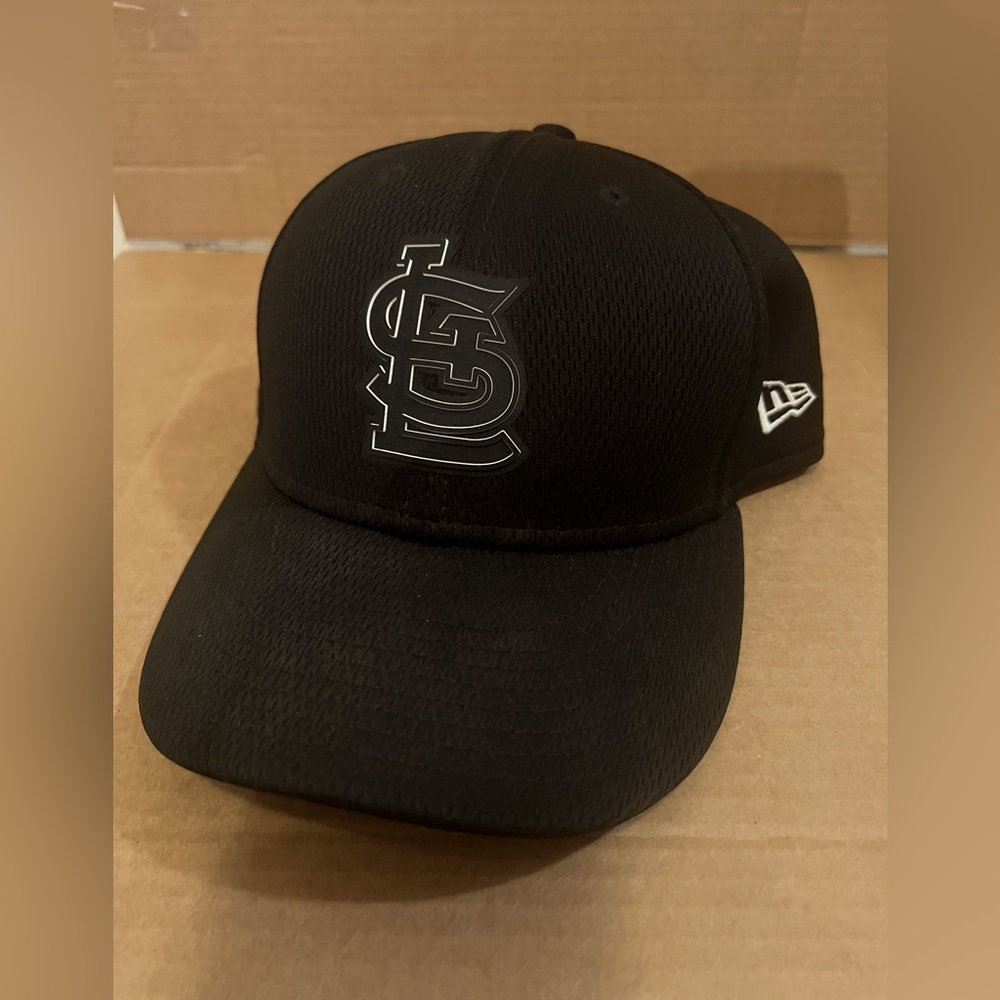 New Era St.Louis Cardinals Fitted Variarion Hat - Triple Black - 7 3/4